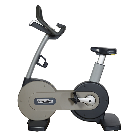 Aftrekken gebruiker rollen Technogym hometrainer Bike Excite+ 700i zilver gebruikt kopen? Bestel bij  fitness24.nl